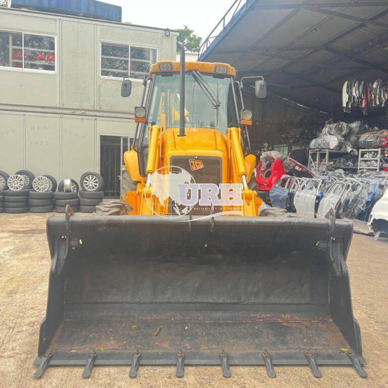 JCB BACKHOE LOADER 01