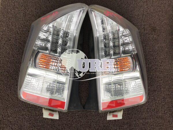 TOYOTA PRIUS NHW30 TAIL LIGHT