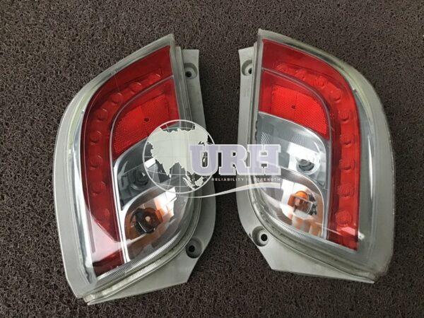 DAIHATSU MIRA LA300 TAIL LIGHT