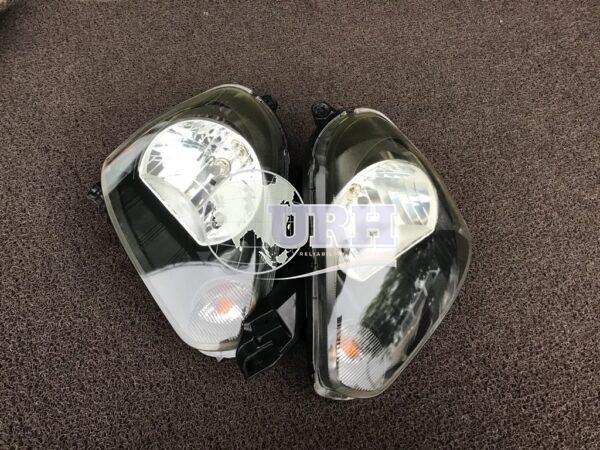 DAIHATSU MIRA LA300 HEAD LIGHT