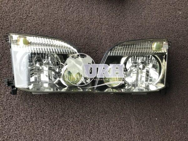 NISSAN X TRAIL NT30 HEAD LIGHT