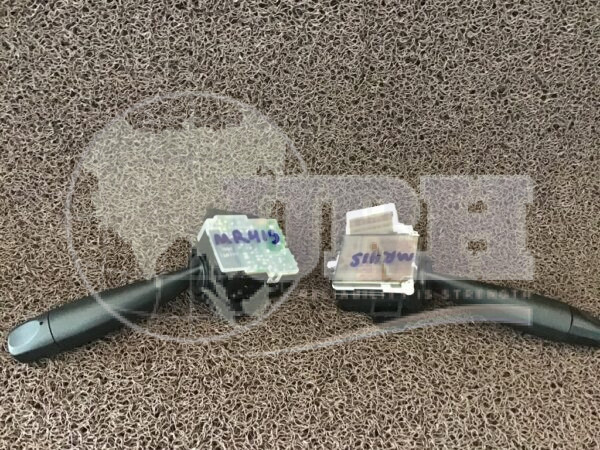 SUZUKI HUSTLER MR41S STEERING SWITCH