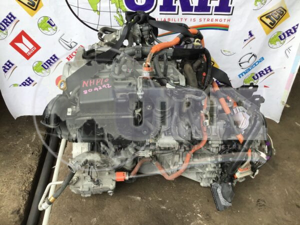 TOYOTA AQUA NHP10 ENGINE